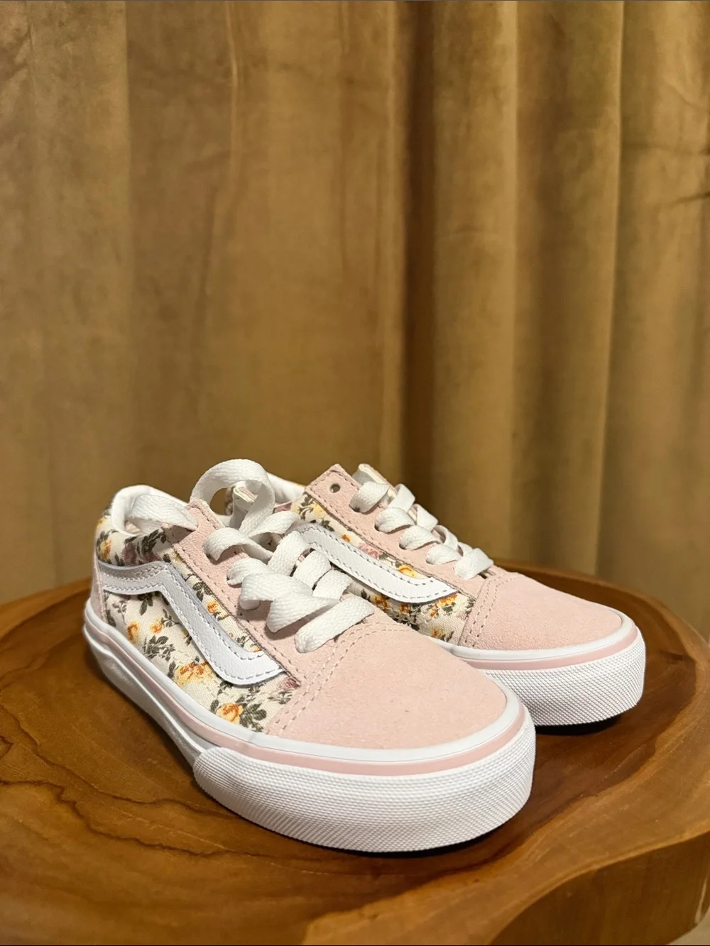 Kids Brand New Pink Floral Vans